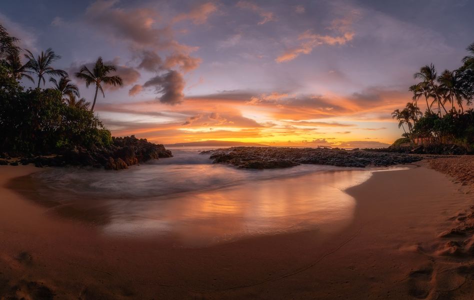 Sunset over South Maui Pano, America